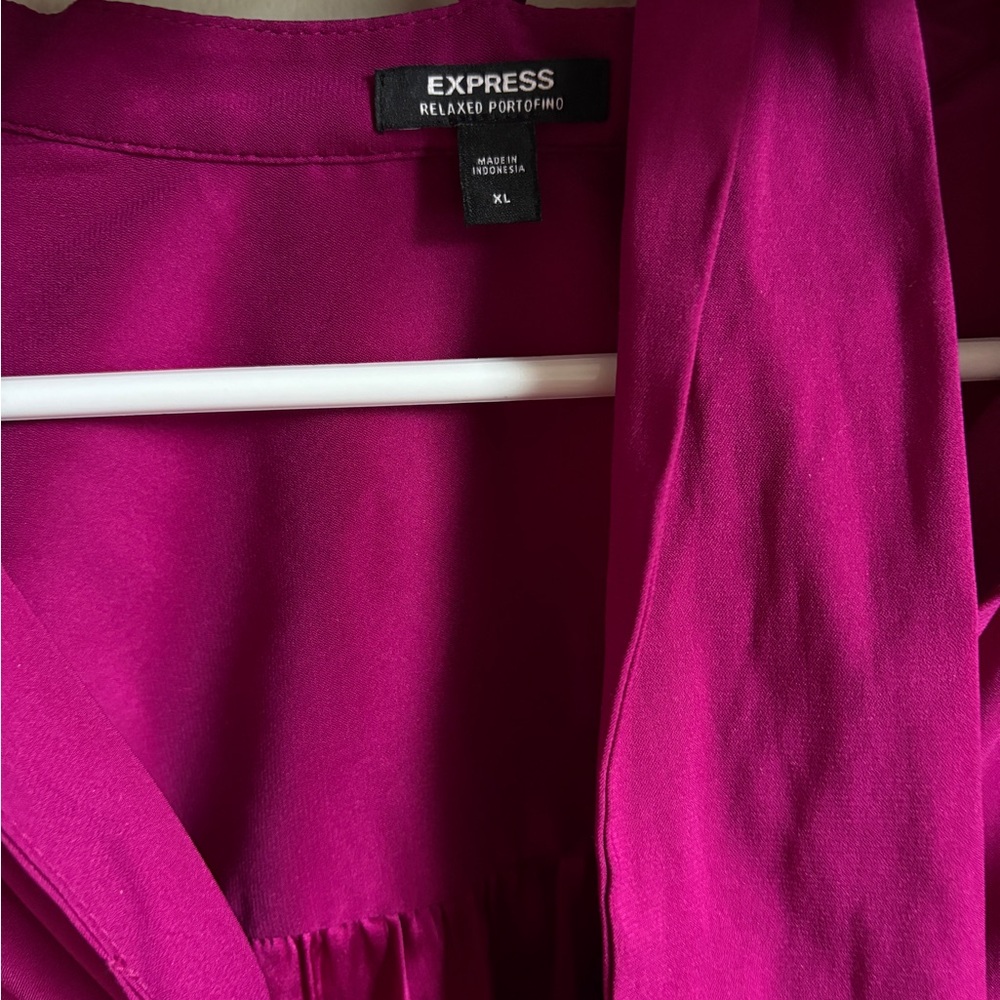 Elegant Women's Pink Blouse - Picture 2 of 5